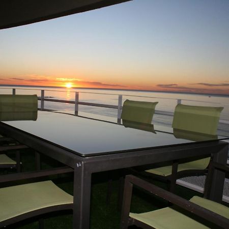 Apartamento En Primera Linea/Beachfront Apartment Fuengirola Ngoại thất bức ảnh