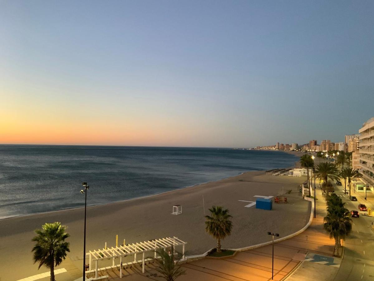 Apartamento En Primera Linea/Beachfront Apartment Fuengirola Ngoại thất bức ảnh