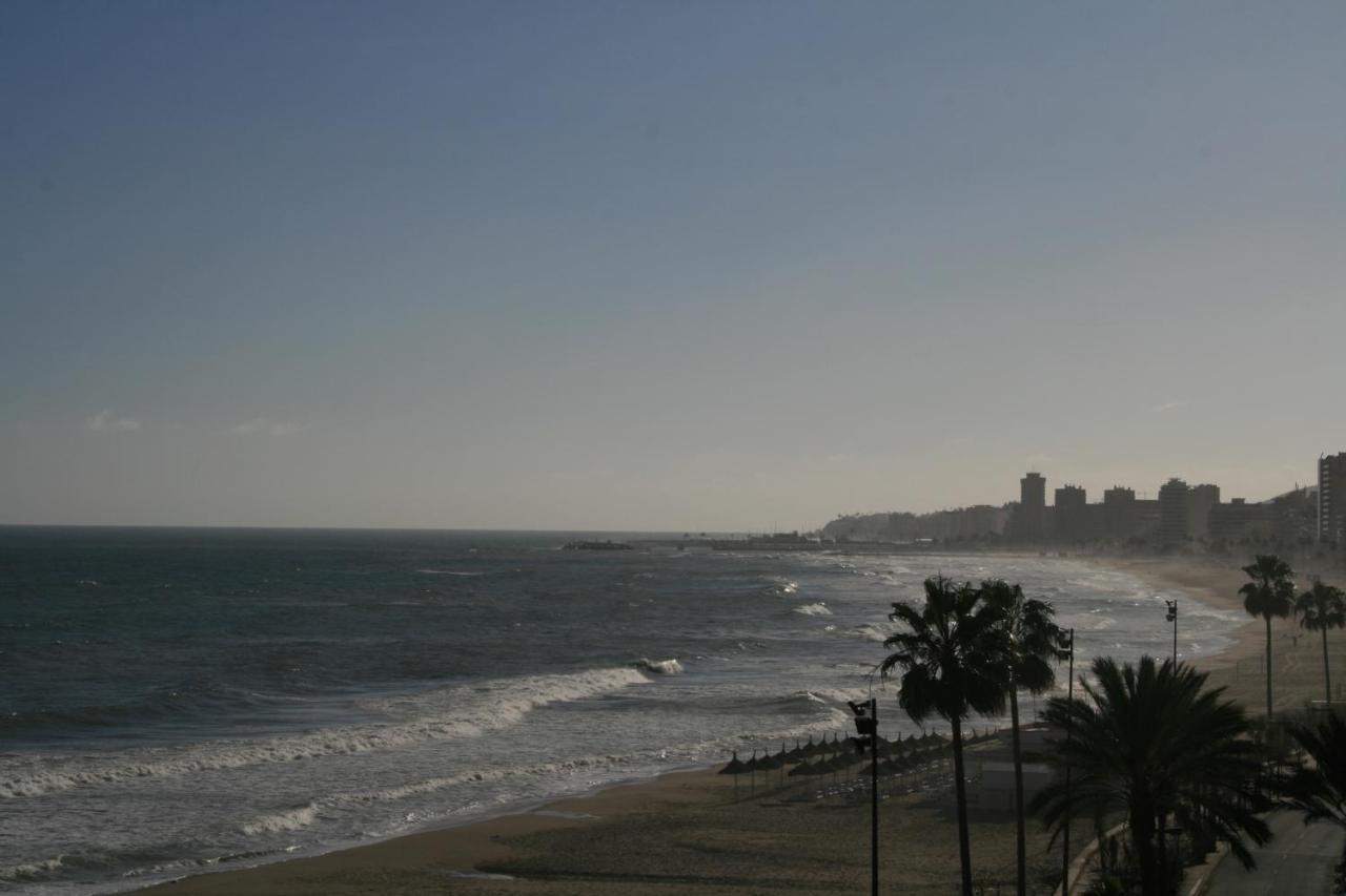 Apartamento En Primera Linea/Beachfront Apartment Fuengirola Ngoại thất bức ảnh
