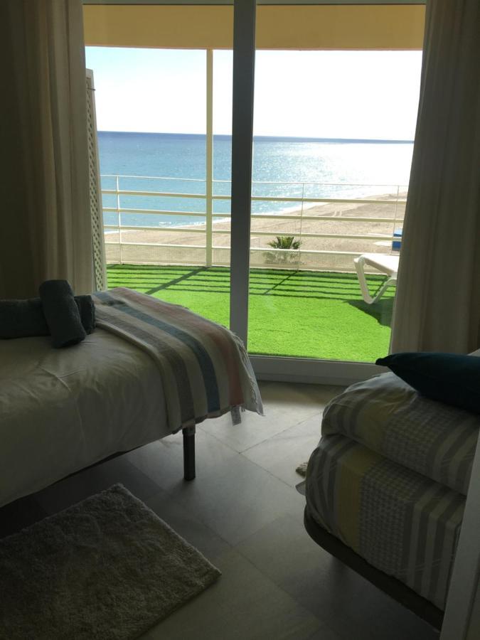 Apartamento En Primera Linea/Beachfront Apartment Fuengirola Ngoại thất bức ảnh