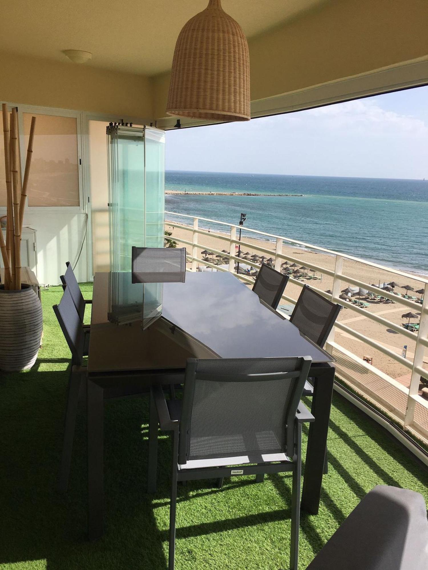 Apartamento En Primera Linea/Beachfront Apartment Fuengirola Ngoại thất bức ảnh